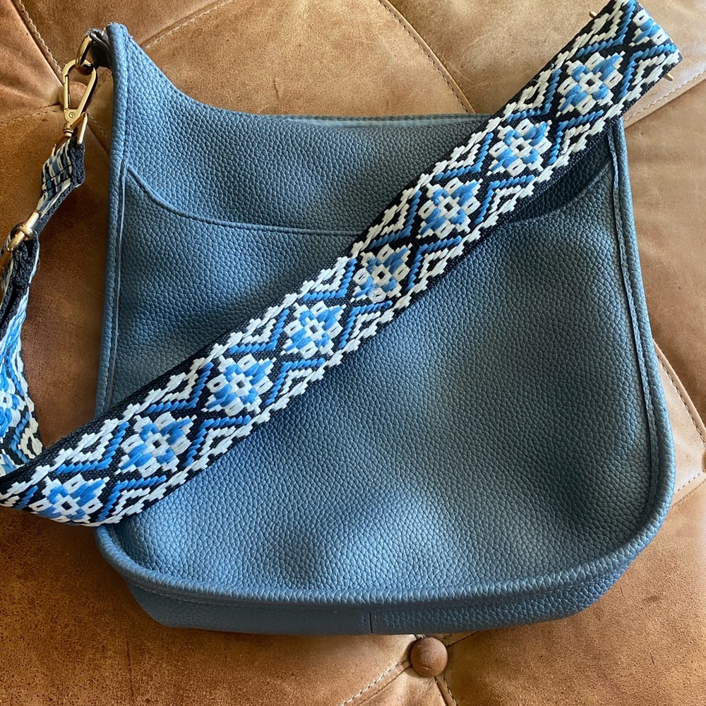 Ahdorned Crossbody Messenger Bag